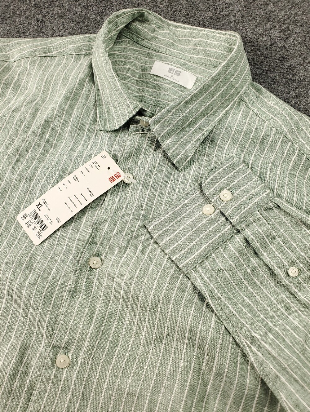 Uniqlo 100% Linen Shirt XL Button Up Lightweight Green Striped Summer Preppy